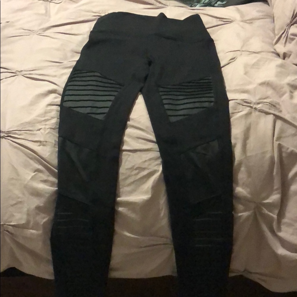 High waisted Alo Moto leggings